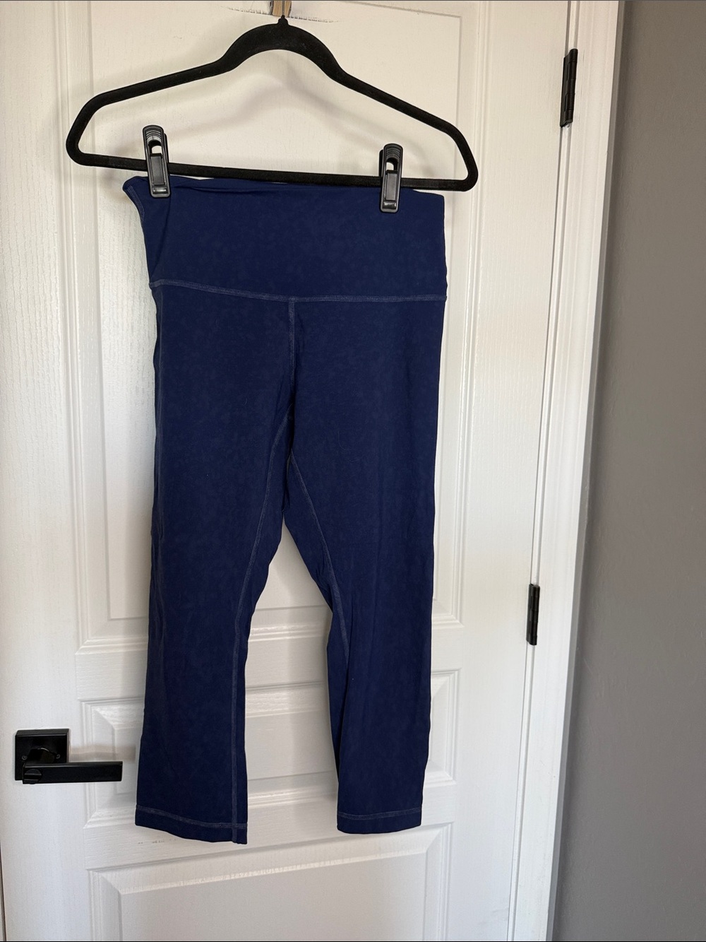 lululemon athletica Deep Navy Capri Leggings